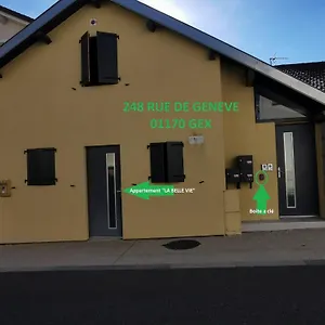 duplex-moderne-et-chaleureux-proche-de-la-suisse.hotels-rhonealpes.com/